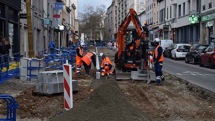 Travaux avenue des Frères Lumière